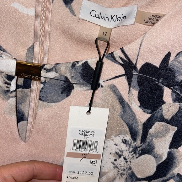 Calvin Klein Floral Dress🌸 - Picture 7 of 9